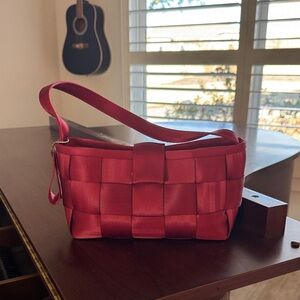 Harveys Original Seatbelt Baguette Purse in Red 90s Vintage Throwback